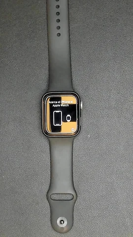 Foto tomada del Apple Watch Serie 4 44mm de J**n posterior a la reparación de cristal digitalizador el 28 de Octubre de 2021