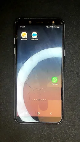 Samsung Galaxy A6 (2018) de J***s antes de la reparación de pantalla