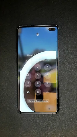 Foto tomada del Samsung Galaxy S10+ de J**n posterior a la reparación de pantalla el 2 de Noviembre de 2021