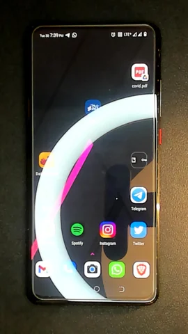 Foto tomada del Xiaomi Mi 9T Pro de J****r posterior a la reparación de pantalla el 30 de Noviembre de 2021