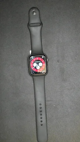 Foto tomada del Apple Watch Serie 5 44mm de A*****n posterior a la reparación de cristal digitalizador el 3 de Diciembre de 2021