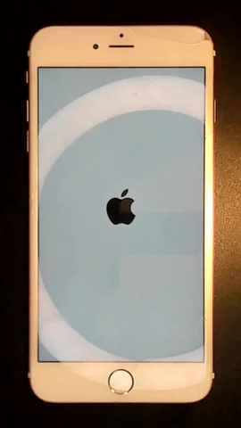 Apple iPhone 6s Plus de P***o antes de la reparación de puerto de carga