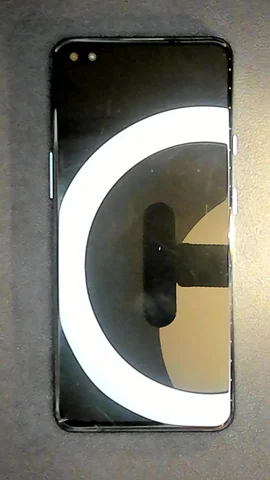 OnePlus Nord de L***a antes de la reparación de pantalla