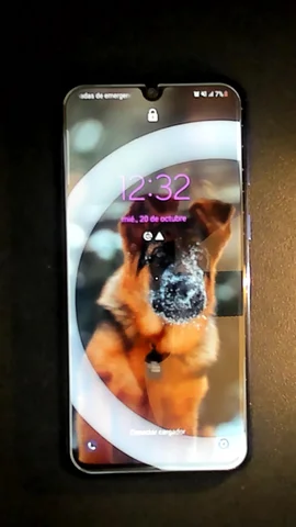 Foto tomada del Samsung Galaxy A40 de J**é posterior a la reparación de pantalla el 28 de Diciembre de 2021