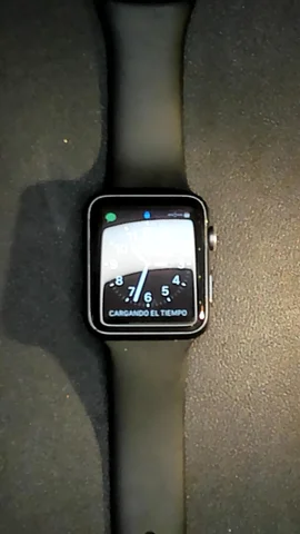 Foto tomada del Apple Watch Serie 1 42mm de G*******o posterior a la reparación de batería el 8 de Enero de 2022