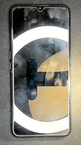 Oppo A9 (2020) de M***a antes de la reparación de puerto de carga