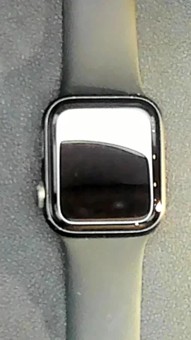 Foto tomada del Apple Watch SE 40mm de J***e posterior a la reparación de cristal digitalizador el 20 de Enero de 2022