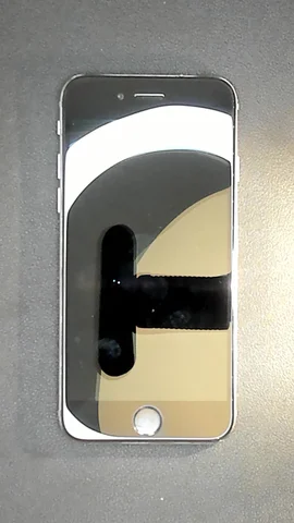 Apple iPhone 6 de G***i antes de la reparación de cámara delantera y sensor de proximidad