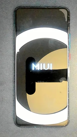 Xiaomi Poco F2 Pro de J**n antes de la reparación de puerto de carga