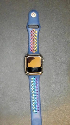 Apple Watch Serie 5 44mm de F*******o antes de la reparación de batería