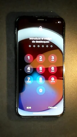 Foto tomada del Apple iPhone X de J***s posterior a la reparación de pantalla y auricular y sensor de proximidad el 7 de Febrero de 2022