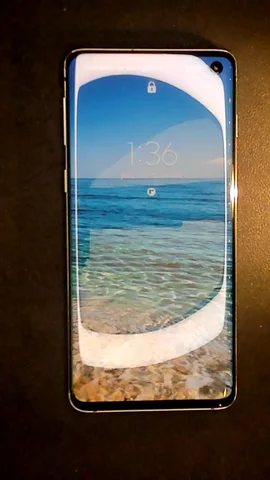 Foto tomada del Samsung Galaxy S10 de N*****o posterior a la reparación de pantalla el 8 de Febrero de 2022