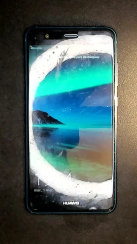 Huawei P10 Lite de M****l antes de la reparación de puerto de carga y micrófono