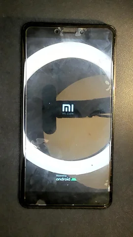 Xiaomi Mi Max 2 de I******a antes de la reparación de batería