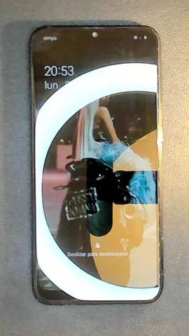 Foto tomada del Samsung Galaxy A20e de J**n posterior a la reparación de pantalla el 21 de Marzo de 2022