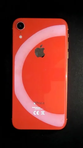 Foto tomada del Apple iPhone XR de A*****o posterior a la reparación de lente de cámara trasera y pantalla el 24 de Marzo de 2022