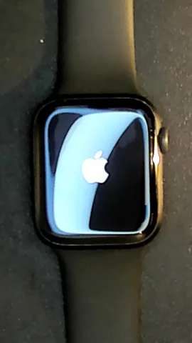 Foto tomada del Apple Watch Serie 6 44mm de M****n posterior a la reparación de cristal digitalizador el 31 de Marzo de 2022