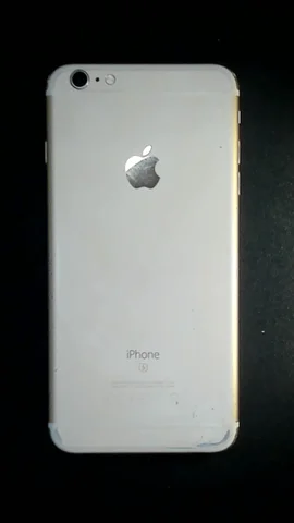 Foto tomada del Apple iPhone 6s Plus de J**é posterior a la reparación de cámara trasera el 20 de Abril de 2022