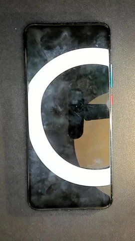 Xiaomi Poco F2 Pro de G*******o antes de la reparación de puerto de carga