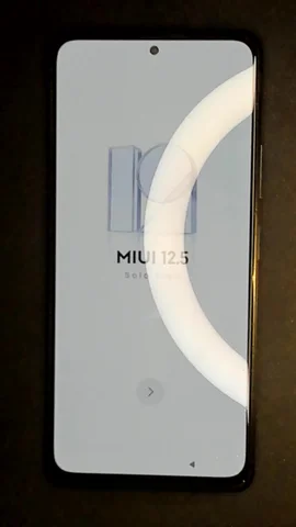 Foto tomada del Xiaomi Redmi Note 10 Pro de C***o posterior a la reparación de batería el 27 de Abril de 2022