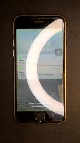 Apple iPhone 6 de Á***l antes de la reparación de batería