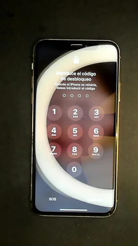 Foto tomada del Apple iPhone X de E*****e posterior a la reparación de pantalla y auricular y sensor de proximidad el 5 de Mayo de 2022