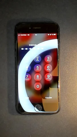Foto tomada del Apple iPhone SE (2020) de F*******o posterior a la reparación de auricular el 31 de Mayo de 2022
