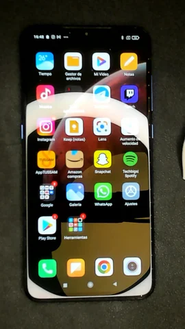 Foto tomada del Xiaomi Mi 9 de J**é posterior a la reparación de puerto de carga y micrófono el 31 de Mayo de 2022