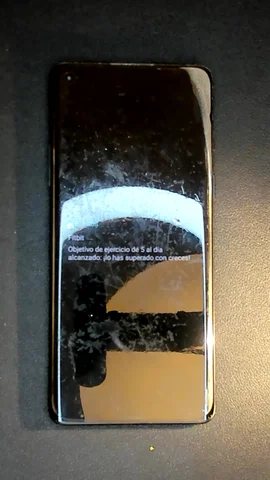OnePlus 8 de A*****o antes de la reparación de puerto de carga