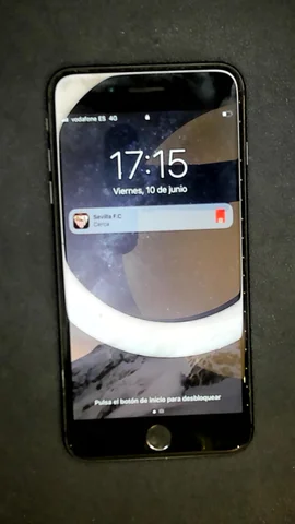 Apple iPhone 8 Plus de M****l antes de la reparación de puerto de carga