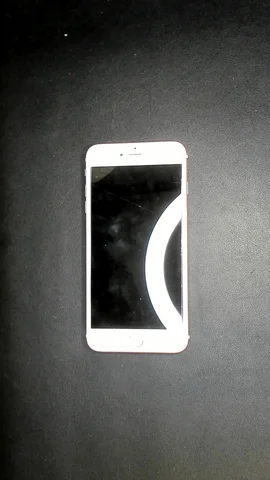 Apple iPhone 6s Plus de S****a antes de la reparación de pantalla