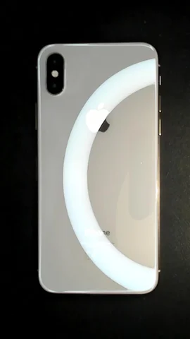 Foto tomada del Apple iPhone X de J****r posterior a la reparación de batería y tapa trasera el 20 de Junio de 2022