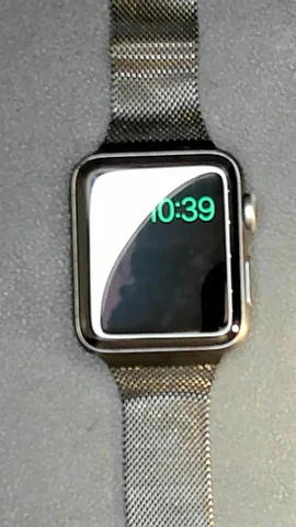 Foto tomada del Apple Watch Serie 3 42mm de J**é posterior a la reparación de cristal digitalizador el 14 de Julio de 2022