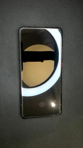 Foto tomada del Xiaomi Mi 9T Pro de D***d posterior a la reparación de pantalla el 3 de Agosto de 2022