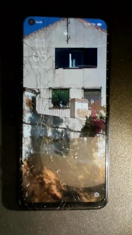 Oppo A72 de F*******o antes de la reparación de pantalla