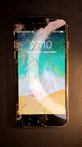 Apple iPhone 6 de M****l antes de la reparación de pantalla