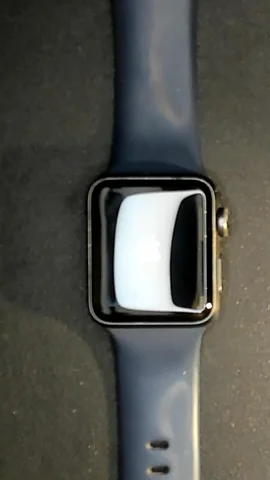 Foto tomada del Apple Watch Serie 3 38mm de B***y posterior a la reparación de cristal digitalizador el 20 de Septiembre de 2022