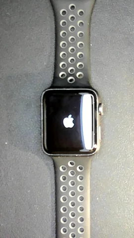 Foto tomada del Apple Watch Serie 2 42mm de P******o posterior a la reparación de cristal digitalizador el 23 de Septiembre de 2022