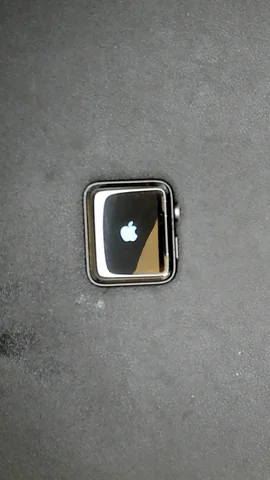 Foto tomada del Apple Watch Serie 3 42mm de P***o posterior a la reparación de batería el 28 de Septiembre de 2022