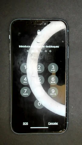 Foto tomada del Apple iPhone XR de J**e posterior a la reparación de auricular el 30 de Septiembre de 2022