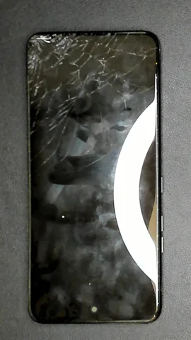 LG K42 de F*******o antes de la reparación de pantalla