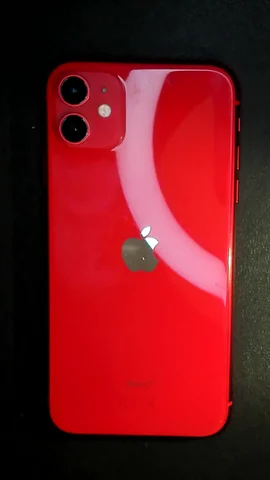 Foto tomada del Apple iPhone 11 de P***r posterior a la reparación de lente de cámara trasera el 17 de Octubre de 2022