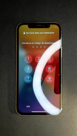 Foto tomada del Apple iPhone 12 Pro de R****a posterior a la reparación de pantalla y tapa trasera el 21 de Octubre de 2022