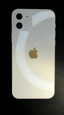 Foto tomada del Apple iPhone 12 de P**o posterior a la reparación de cámara trasera el 25 de Octubre de 2022