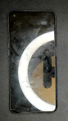 Realme 7 (Global) de M****l antes de la reparación de pantalla