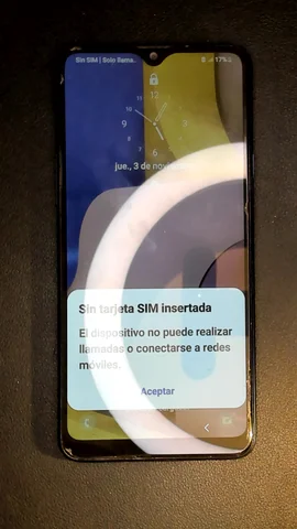 Samsung Galaxy A20s de F******o antes de la reparación de puerto de carga y micrófono