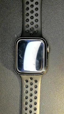 Apple Watch Serie 5 44mm de J**é antes de la reparación de batería