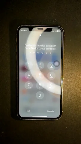 Apple iPhone X de M***a antes de la reparación de puerto de carga