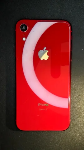 Apple iPhone XR de J**é antes de la reparación de lente de cámara trasera