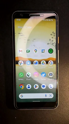 Google Pixel 3a de M***a antes de la reparación de batería